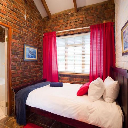 Swallows Nest Country Cottages Stormsrivier Room photo