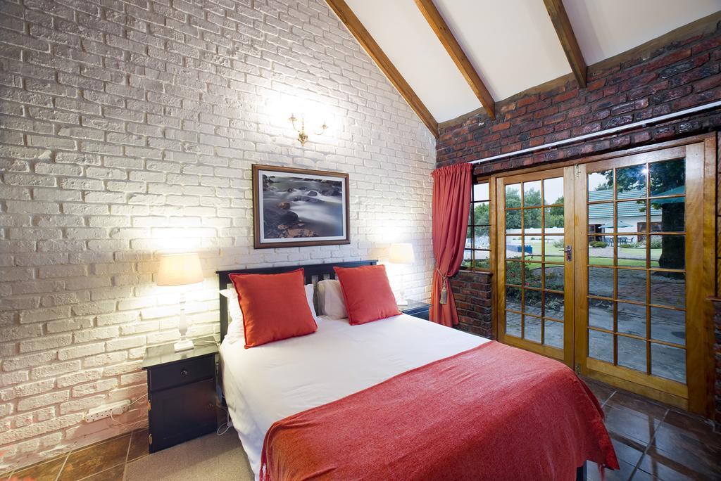 Swallows Nest Country Cottages Stormsrivier Room photo
