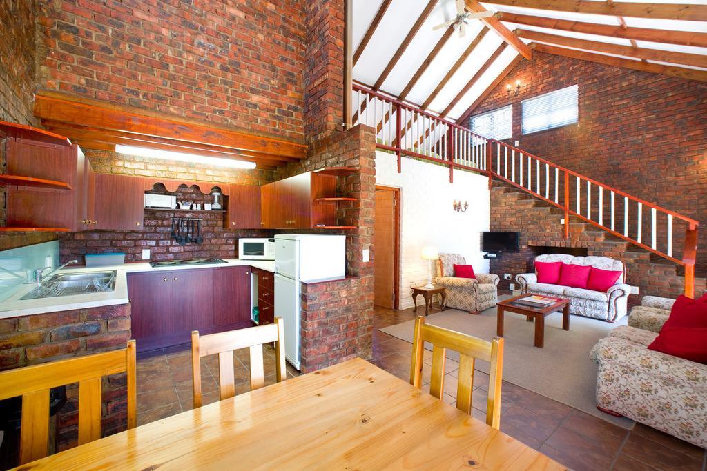 Swallows Nest Country Cottages Stormsrivier Exterior photo